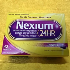 Nexium 250074 Heartburn Medicine with Esomeprazole Magnesium 20mg Tablet - 42...