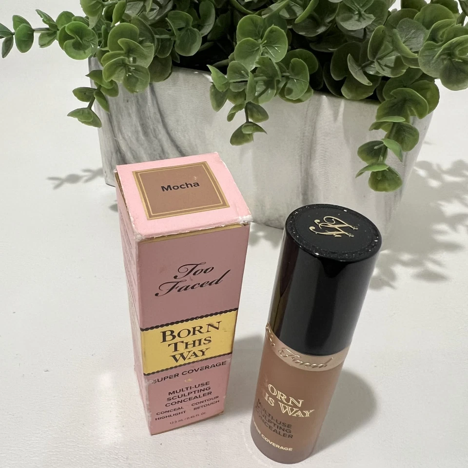 Too Faced Born This Way sin aceite - ARENA - 30 ml/1,0 fl. oz Foto 2 de 4