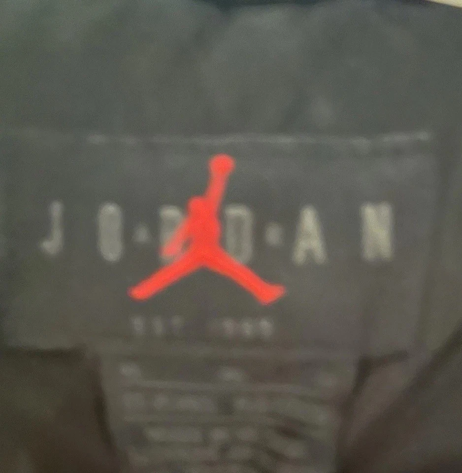 Nike Jordan Black  Puffer Jacket. Soft Lining. Youth XL Or Women’s Small. - Image 3 of 4
