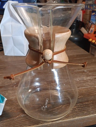 Chemex Pour Over 8-Cups Coffee Maker Brewer Glass Carafe & Wooden Collar; 9.25”T