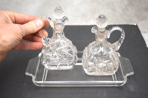 Nice Older Glass Crystal Church Cruet Set, 2 Cruets with Tray (CU227) chalice co - Picture 7 of 12