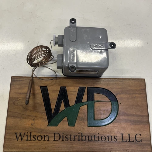 Edwin L. Wiegand Co. PIT-15 Thermostat Chromalox 0-150 Degrees Fahrenheit PIT15