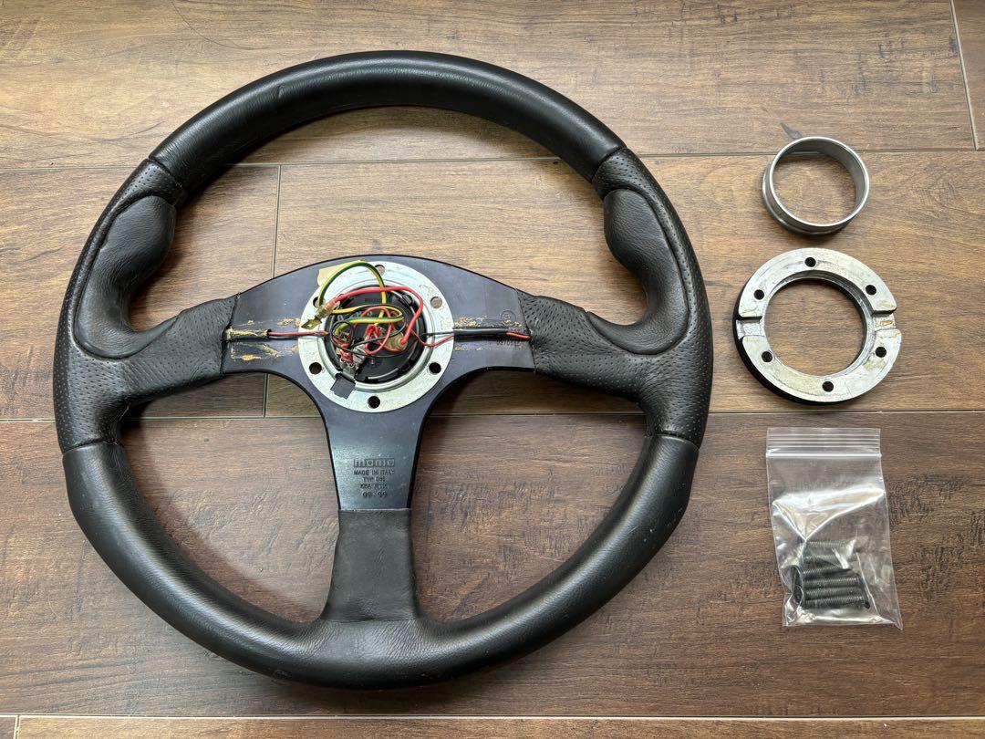 MOMO Pilota 340mm Leather Steering Wheel Side Horn Buttons