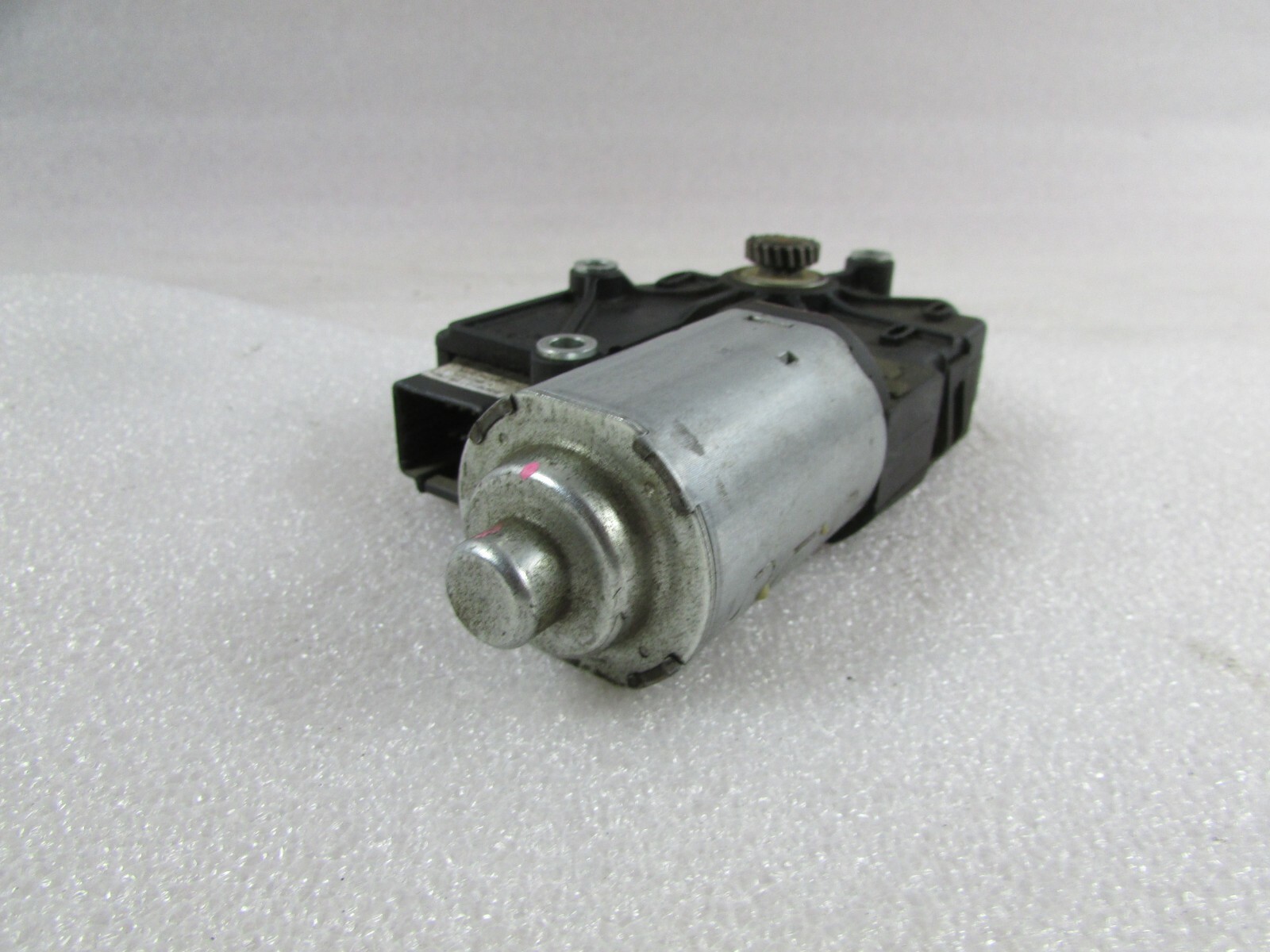 Maserati Quattroporte, Roof Motor, Used, P/N 980139305
