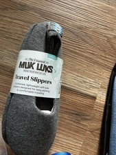 WOMENS SET OF TWO MUK LUKS TRAVEL SLIPPERS SIZE SMALL 5/6