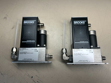 Brooks Instrument SLA5850D1BBC1A2A1 GAS: CO2 FS Flow: 400 SCCM