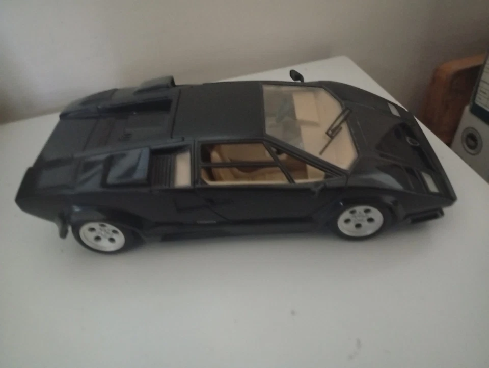Lamborghini Countach Polistil 1/18 - Immagine 4 di 4