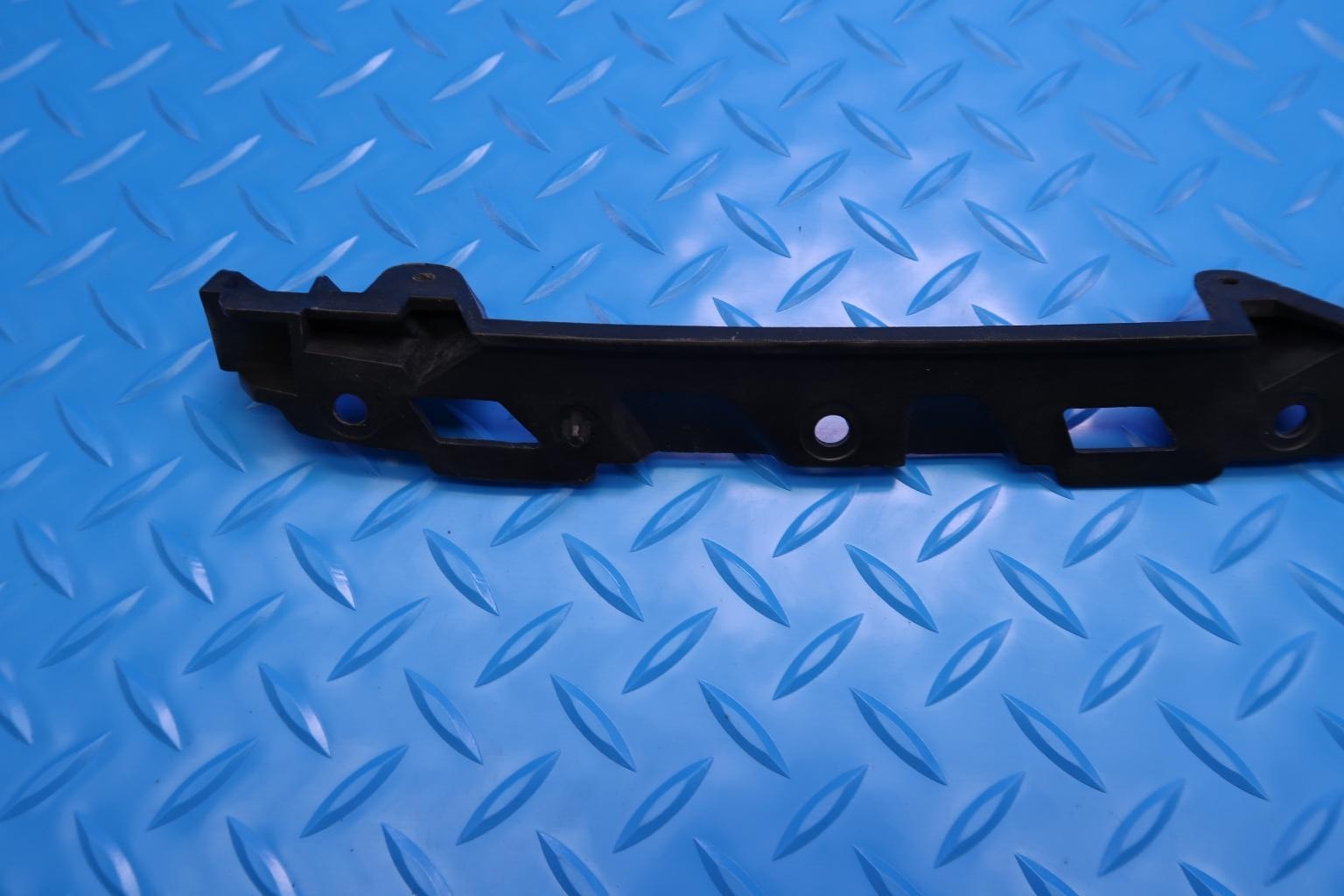 Bentley Bentayga 2015-2020 Front Right Bumper bracket P/N 36A807592