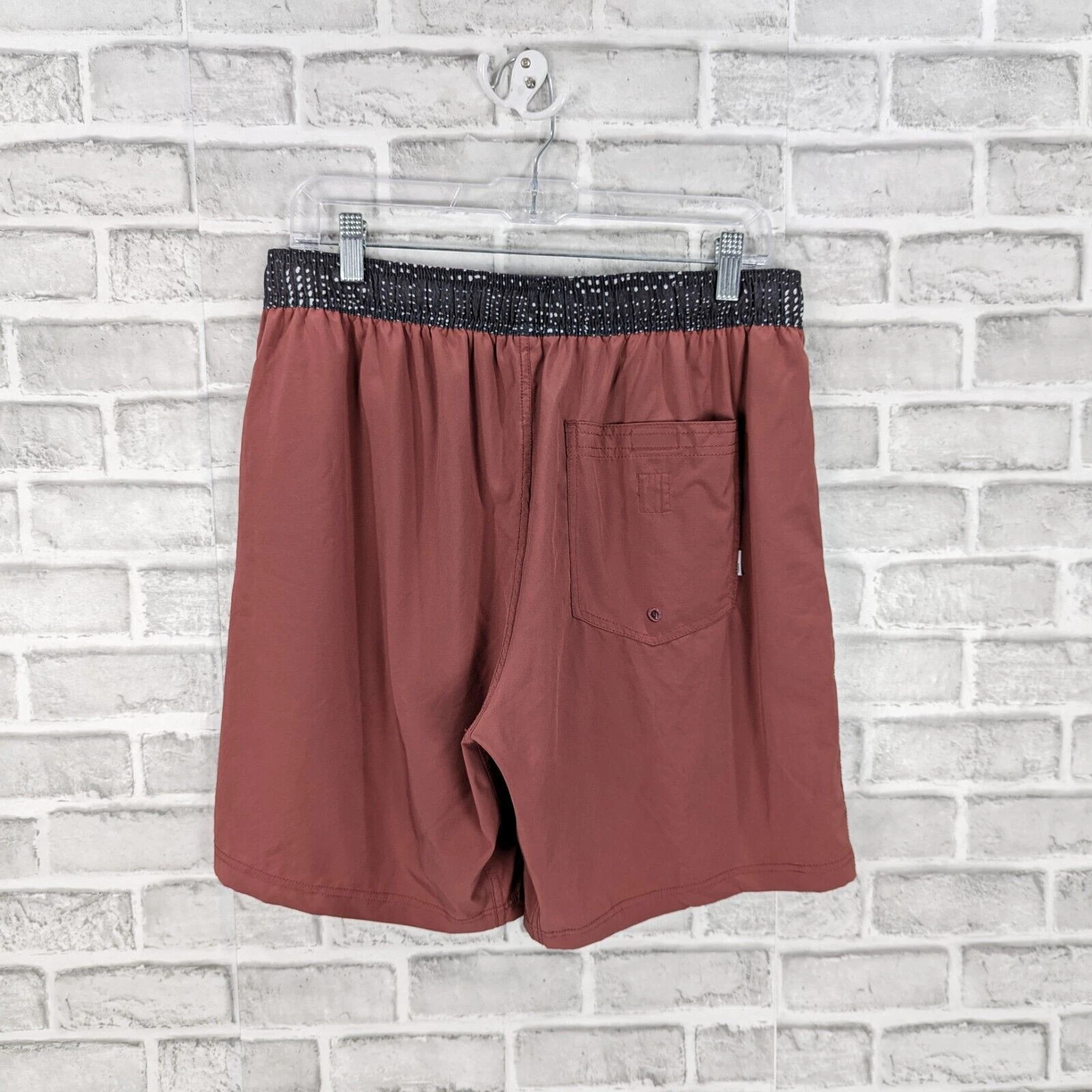 vuori performance drawstring waist shorts