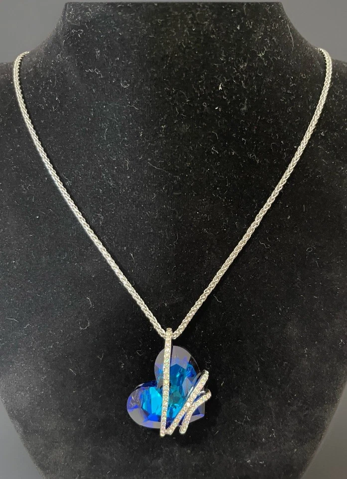 "Impresionante belleza firmada corazón azul Qianse con colgante de cristal de Swarovski 18-20""" Foto 3 de 4