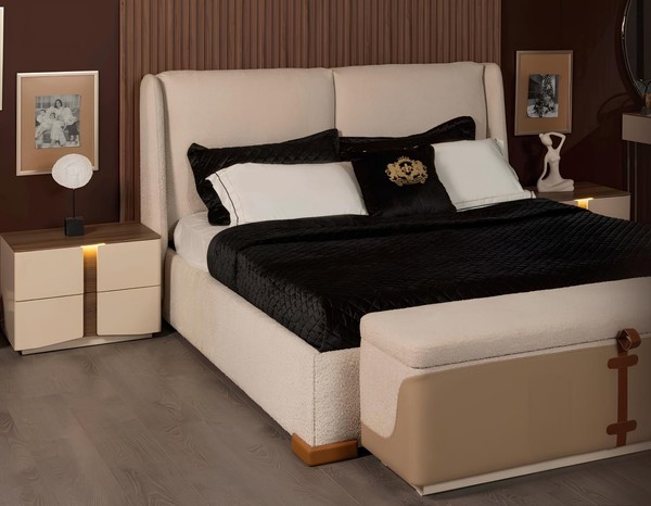 Elegante Beige Schlafzimmer Garnitur Edles Bett 2X Nachttische Bank-image