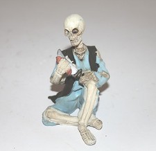 8cm PIRATE SKELETON MODEL - WEIRD - BIZARRE - YOHOHO - GIFT - ORNAMENT