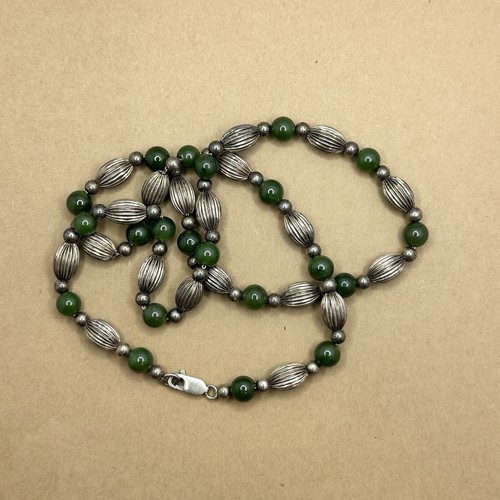 Impresionante collar de cuentas de jadeíta verde de plata esterlina raro vintage Estate - Imagen 3 de 4