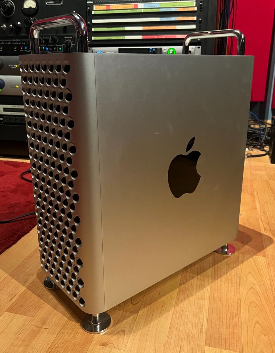 2019 Apple Mac Pro 3.3GHz 12-Core / 32GB RAM / 250GB SSD 2019 Apple Mac Pro 3.3GHz 12-Core / 32GB RAM / 250GB SSD