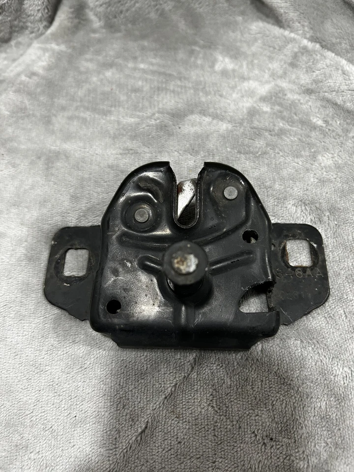 Dodge Caravan Chrysler Town & Country 11-19 Ram C/V capó delantero cierre pestillo (49) Foto 3 de 3