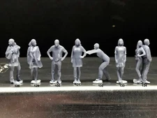 1:64 Scale Miniature People - Resin / unpainted - great for Dioramas #59 Figures