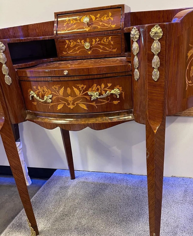 Escritorio antiguo francés estilo Luis XV incrustación de marquetería pequeño Demilune Foto 4 de 4