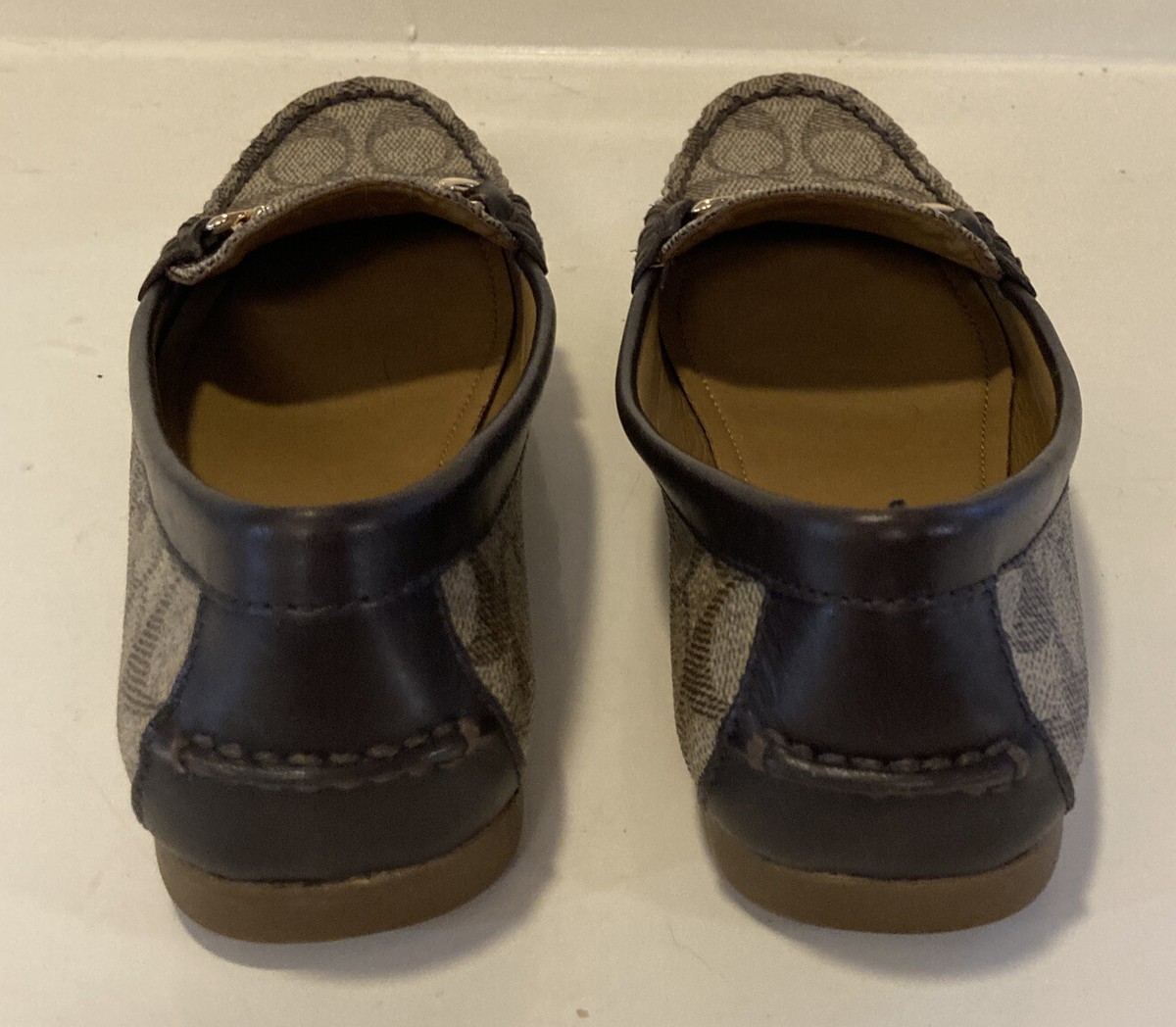 COACH NEW YORK WOMEN LOAFER FLAT SHOE A00261 Sz 6B GOLD TONE