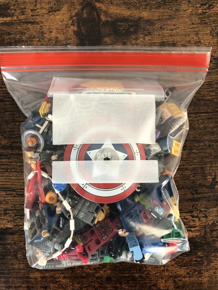 Lego Superheroes: Bolsa de 1 quarto de peças e peças de minifiguras de super-heróis Marvel/Dc - Imagem 2 de 4
