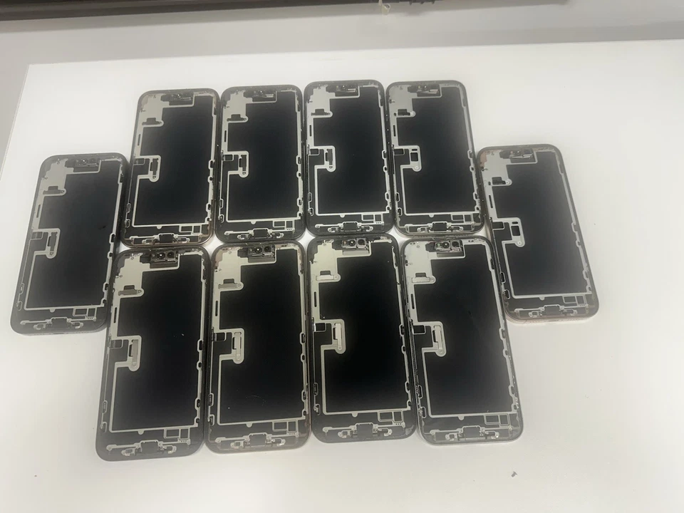 iPhone 16 Pro Max - Repuesto de marco de carcasa trasera con piezas - OEM-Negro Titanio Foto 2 de 4