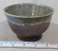 Vintage Japanese Mashiko rice tea bowl stoneware early 20th c century iron glaze