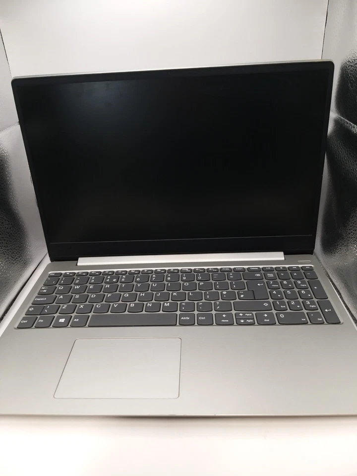 Lenovo IdeaPad 330S Laptop 14-inch intel Core I3 - Used  - Image 2 of 4