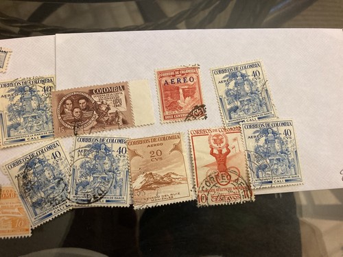 Columbia Stamps Lot - Picture 4 of 4