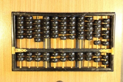 Vintage Lotus-Flower Brand Abacus 11 Rods: 9 Wood & 2 Metal 77 Wood Beads