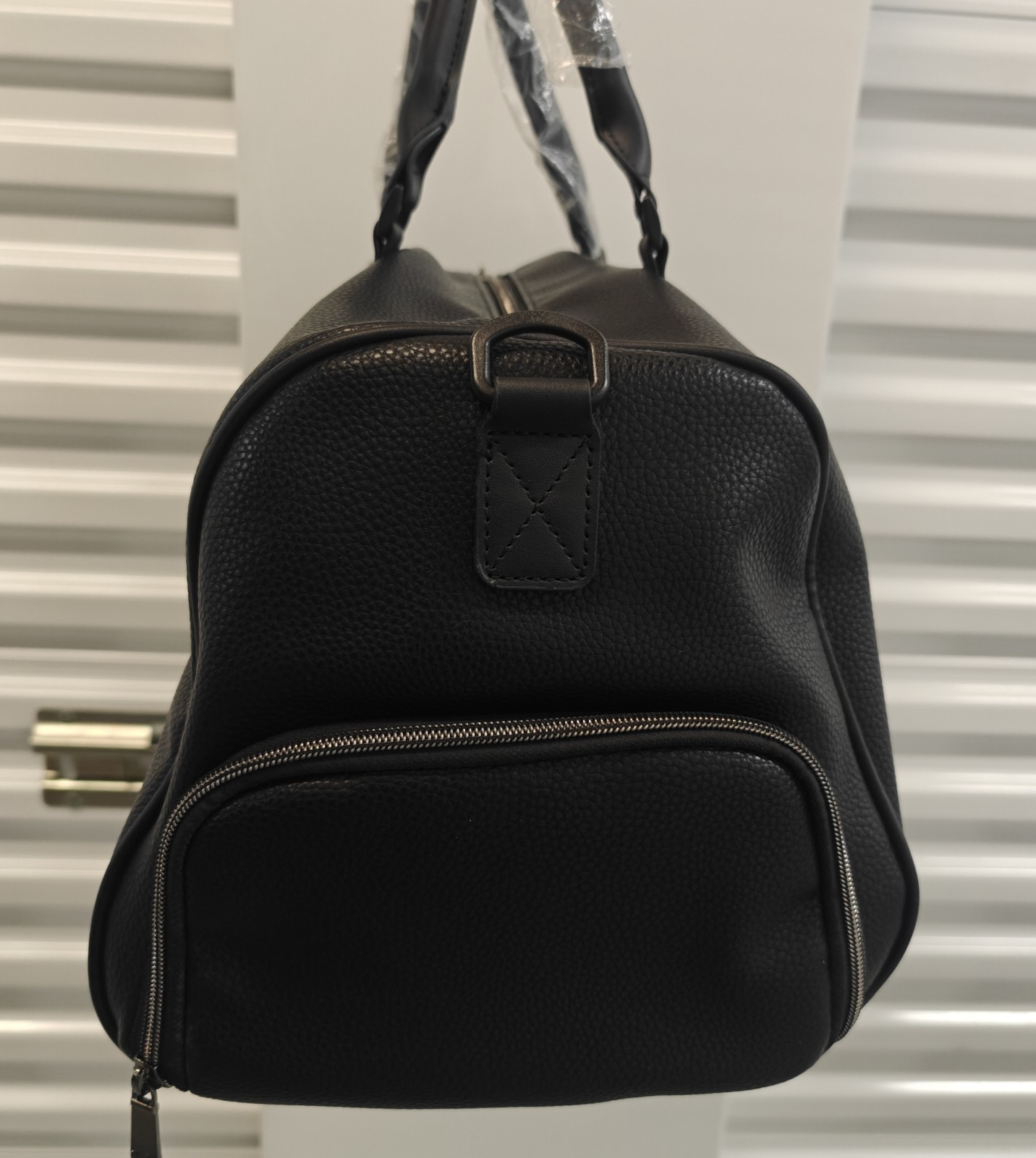 True Religion Keepall Weekender  Bag Black 18.5/9/10 Capacity 30 L thumbnail 5