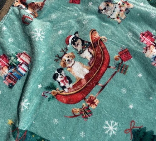 Weihnachtsüberwurf 50 "x 60" mit Hunden! Super weich! NEU - Bild 4 von 4
