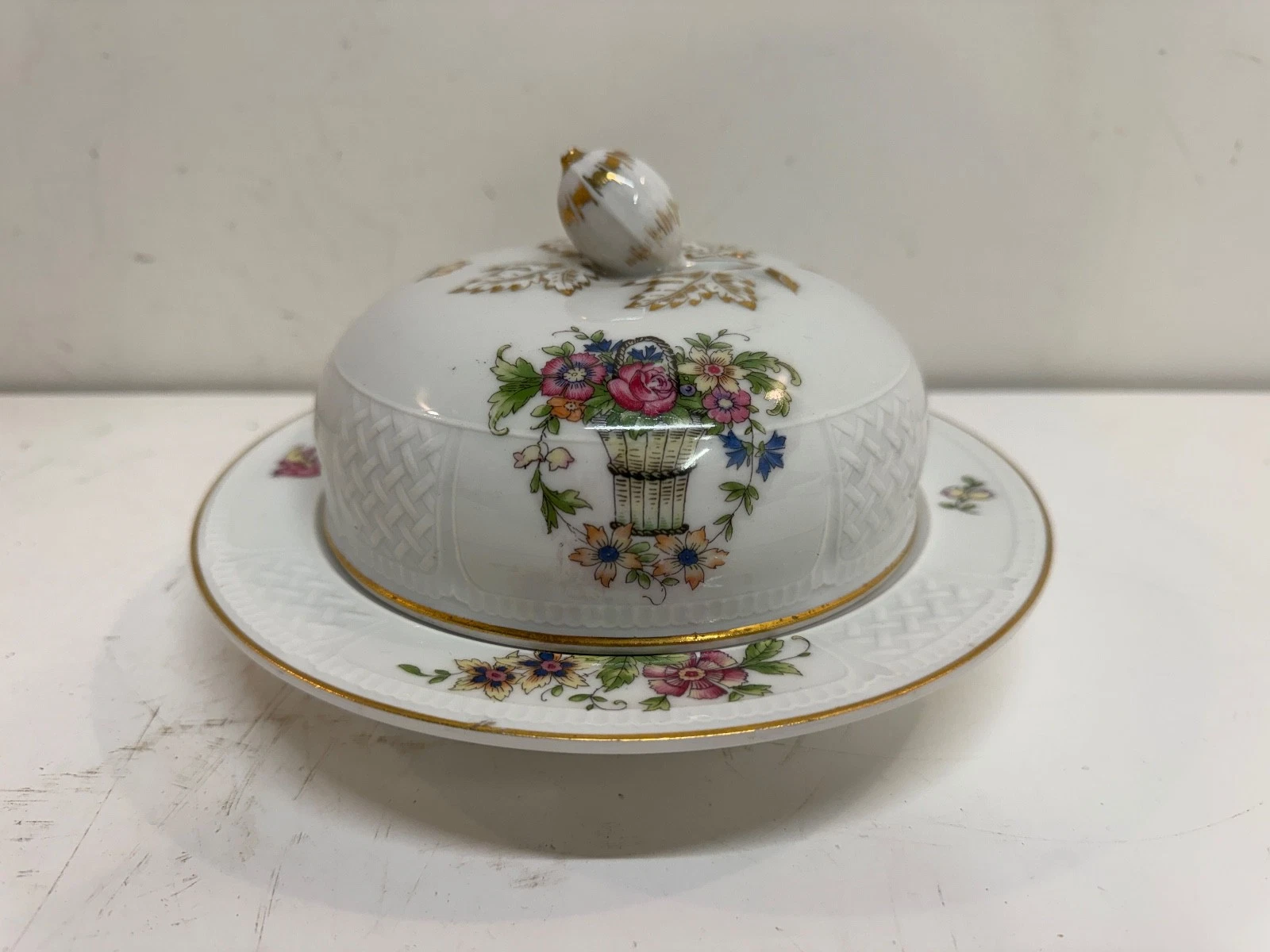 Antique Crown Imperial Porcelain “Castlevary” Round Covered Butter Dish