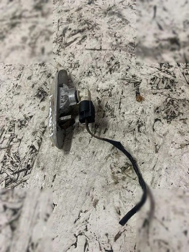 BMW 1 E81 Kotflügelblinker vorne links 2.00 Diesel 90kw 2004 17426277