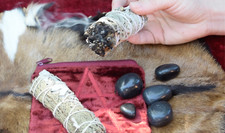 Californian Cedar & White Sage Smudge + Black Tourmaline Crystal