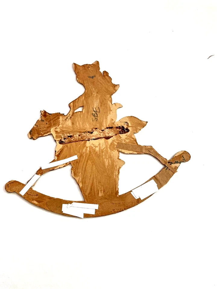 Очаровательный винтажный штампованный с кошкой верхом качающаяся лошадь с котятами в корзине * - Изображение 3 из 4