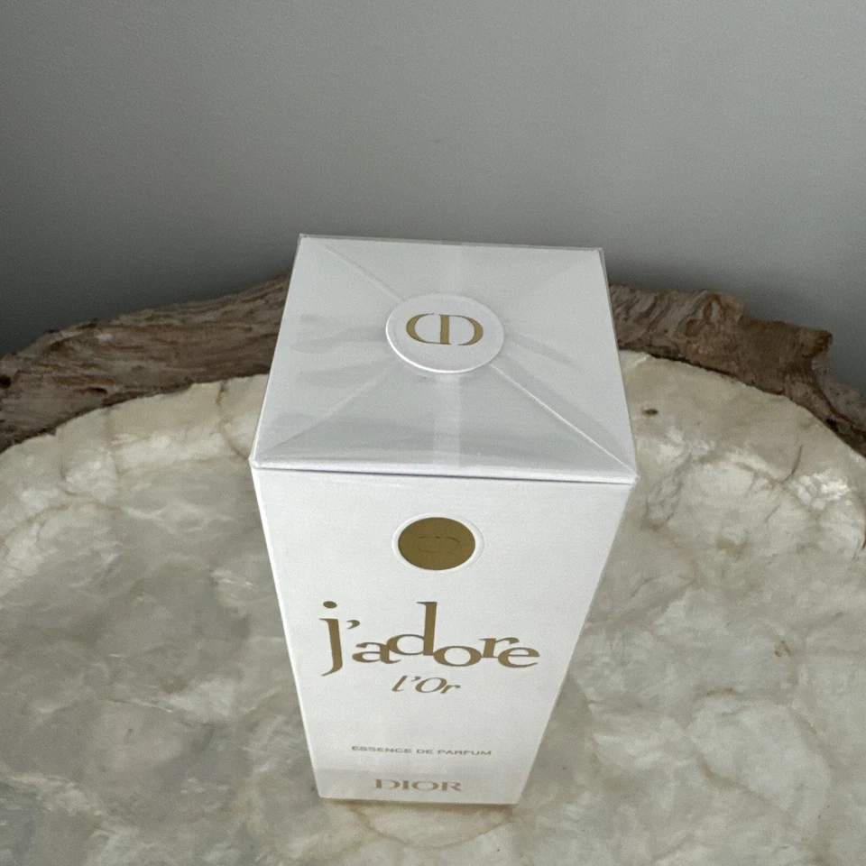 ⭐️DIOR Perfume J'adore l'Or 35ml ESSENCE DE PARFUM NEW X RHIANNA NEW & SEALED - Image 3 of 4
