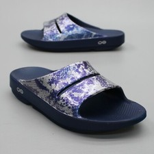OOFOS Ladies 8 Ooahh Blue Metallic Snakeskin Luxe Slides Shoes Sandals