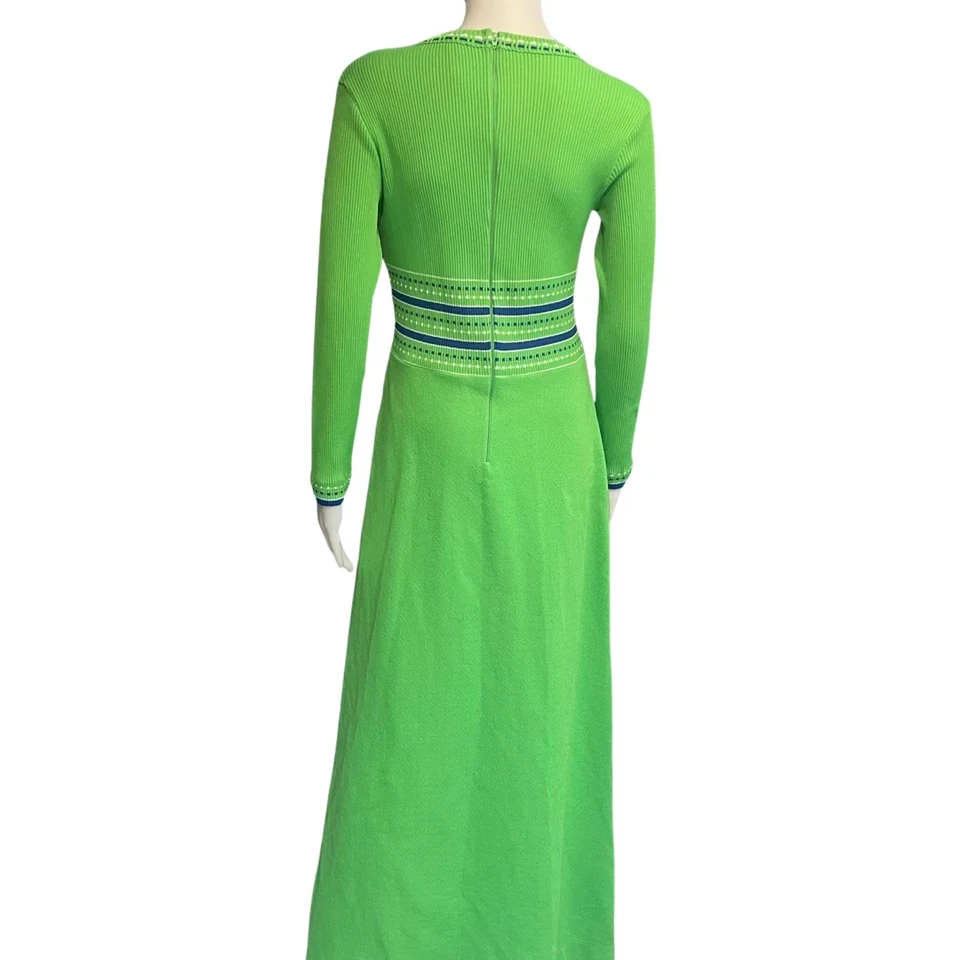 Vintage 1960s Lime Green Knit Maxi Dress Long Sleeves Scoop Neck Sz M - Image 2 of 4
