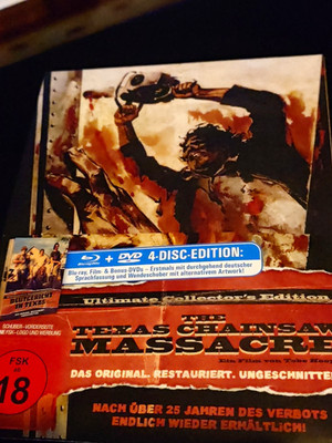 The Texas Chainsaw Massacre Ultimate Collector's Ed. Blu-ray+DVD 4-Disc FSK18