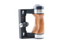 Pentax 67 6x7 Wood Wooden Hand Grip Excellent 5 Z2366