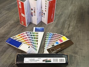 Pantone GPS204 4-Color Process Guides Coated Uncoated Paper Guide Set