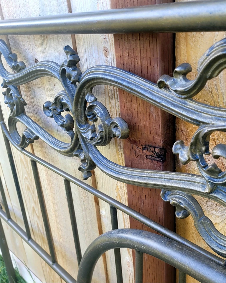 Antique Victorian Bed Full/Double Head and foot boards only - Image 2 of 2