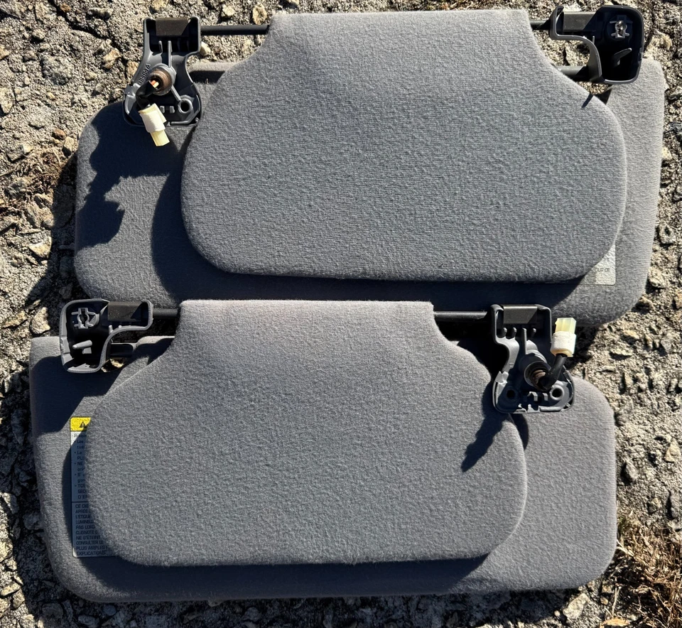1997-04 Nissan Pathfinder Infiniti QX4 Gray Driver & Passenger LH RH Sun Visors — 第 4/4 张图片