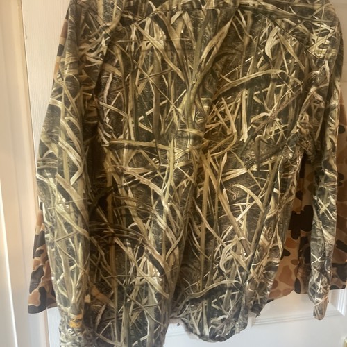 3 Men's Med Camouflage Long Sleeve Buttoned Hunting Shirts - Picture 8 of 15