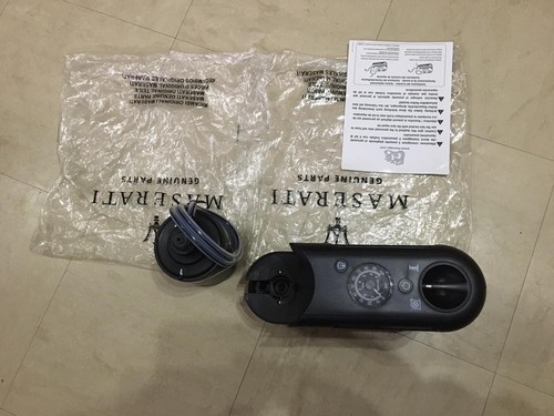 GENUINE MASERATI GRAN CABRIO TYRE FOAM KIT WITH COMPRESSOR / PUMP WITH MANUAL - Picture 2 of 12