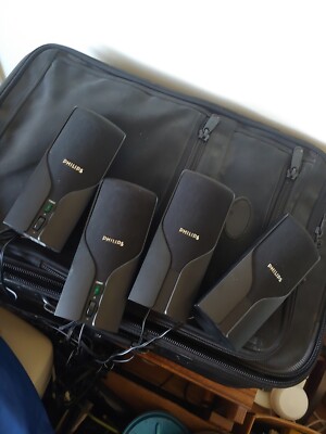 Phillips Mulitmedia speakers with bass boost technology 2 Sets 4 Speakers