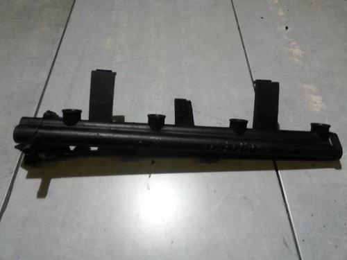 Peugeot 406 1999 Fuel injector rail (injectors)(Fuel distributor)  #28628-48