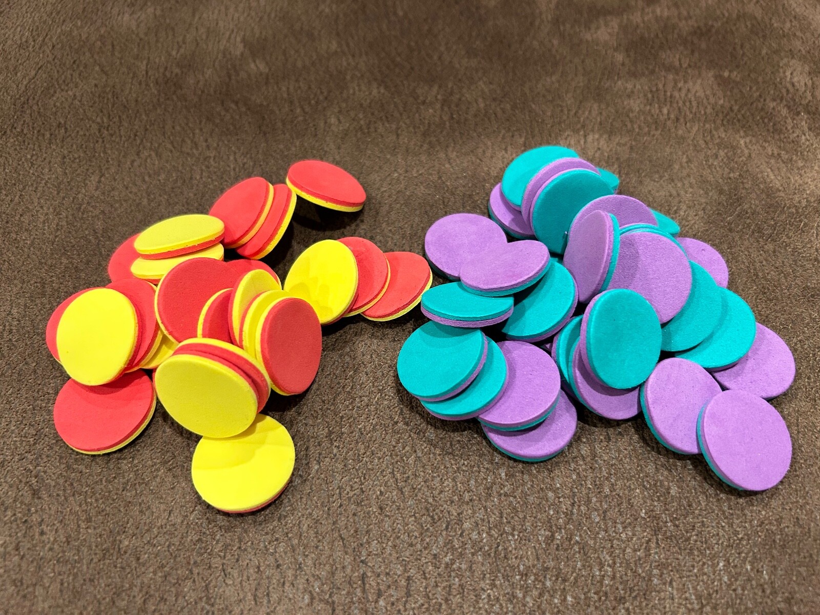 50 PCS 1" Foam Bingo Chips Markers  ~ 25 Red/Yellow ~ 25 Blue/Purple Two sided