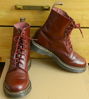 dr martens pascal shiraz