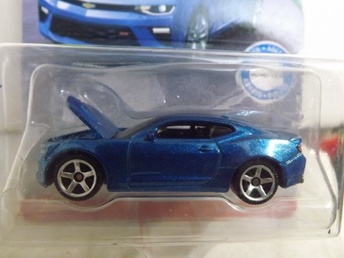 2019 Matchbox Moving Parts Blue '16 Chevy Camaro Road Trip - Picture 2 of 2