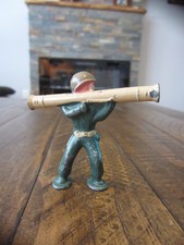 Vintage Manoil or Barclay WWII Soldier Firing Anti Tank Bazooka Lead Toy .